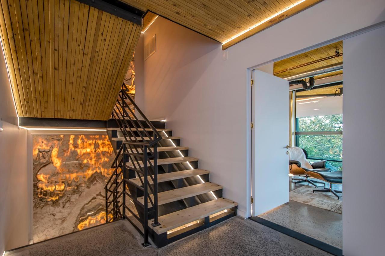 The Halifax Rooftop - Cozy Spa B&B Exterior photo